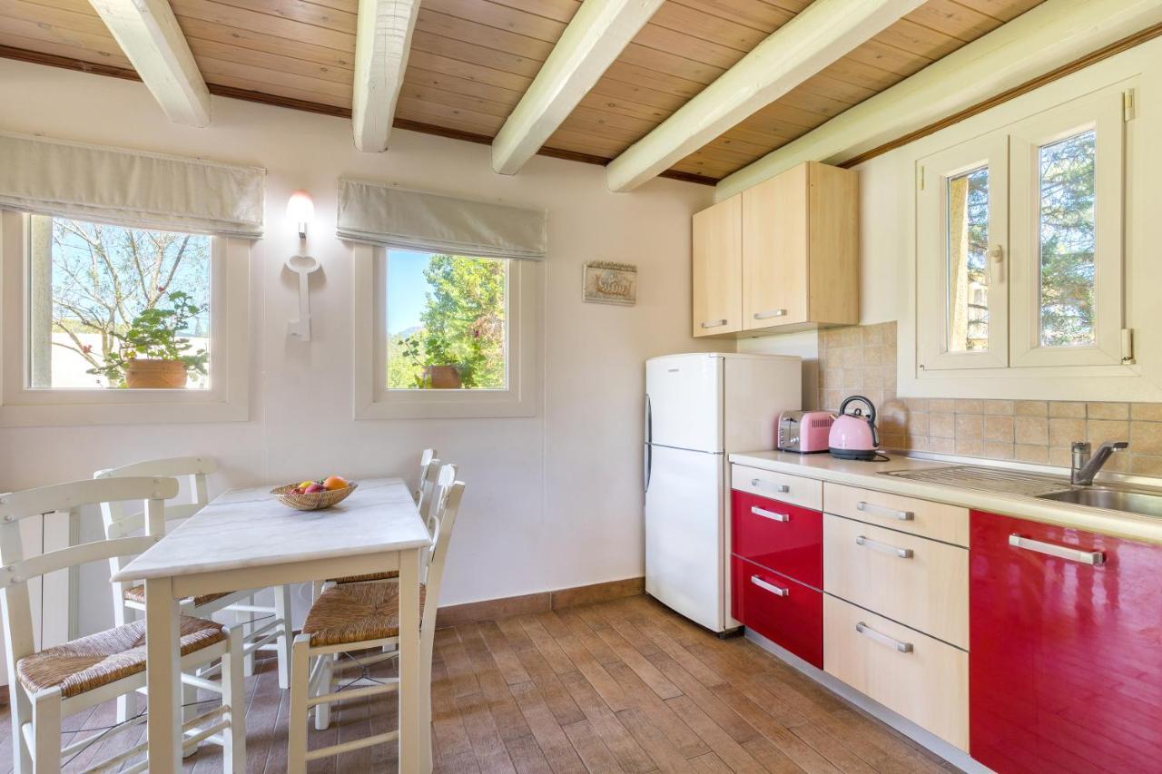Petrinos Cottage Dafnila Dış mekan fotoğraf