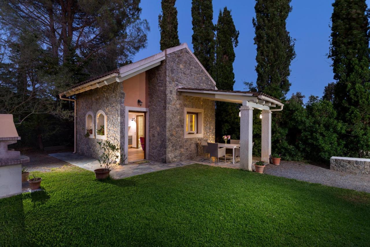 Petrinos Cottage Dafnila Dış mekan fotoğraf